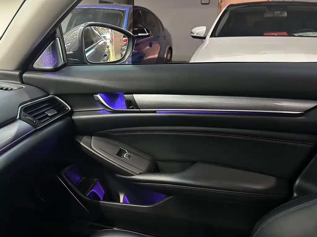 Honda Accord 2020 — фото 21