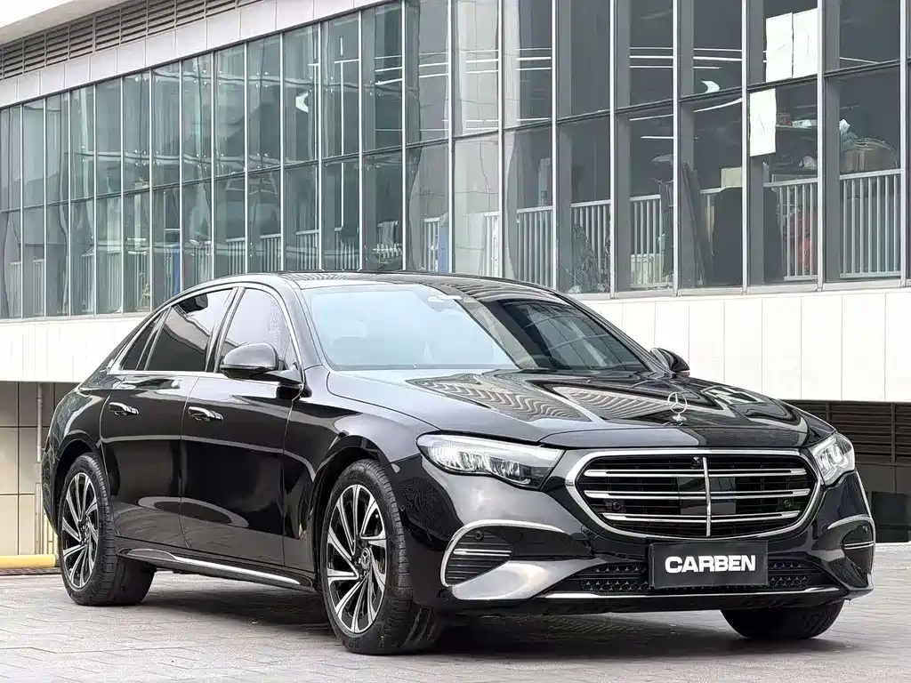 Mercedes-Benz E-Class 2025 — фото 3