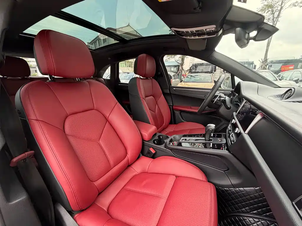 Porsche Macan 2023 — фото 14