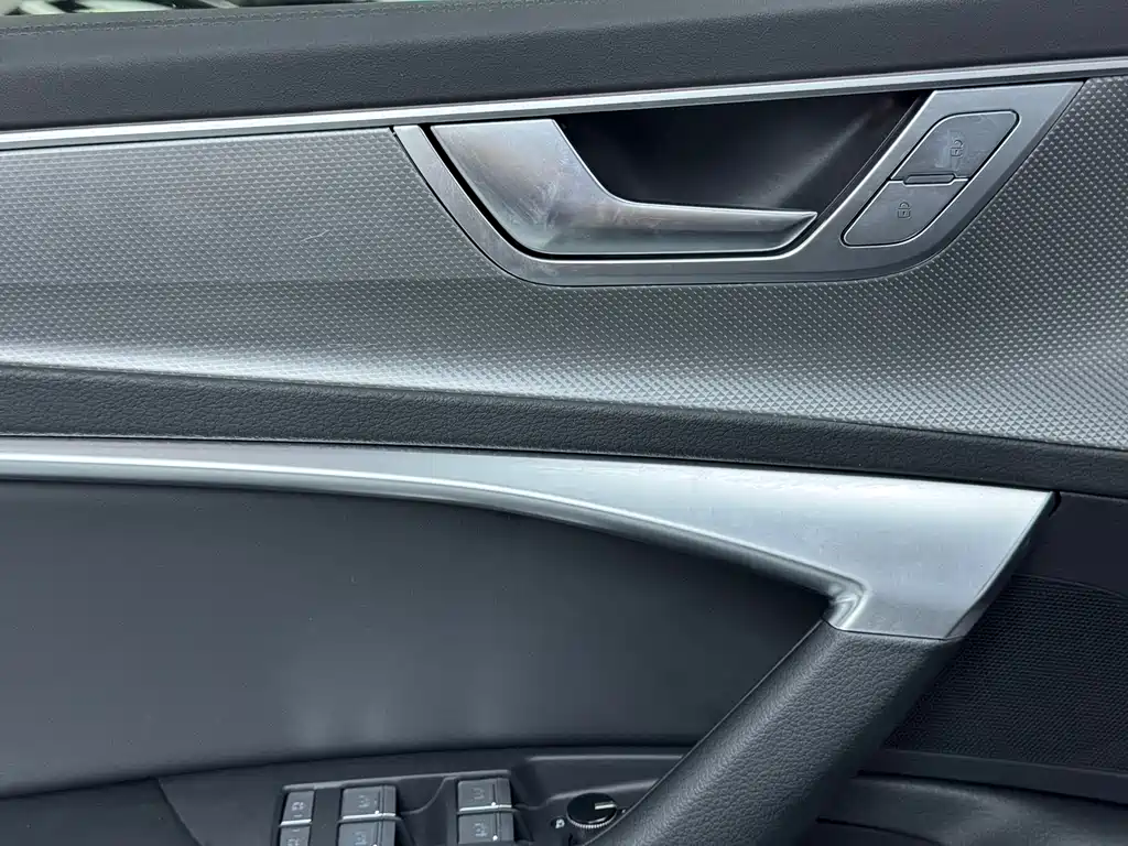 Audi A6L 2023 — фото 18