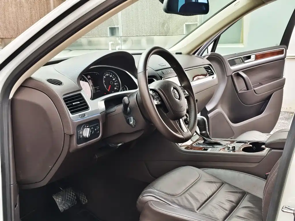 Volkswagen Touareg 2015