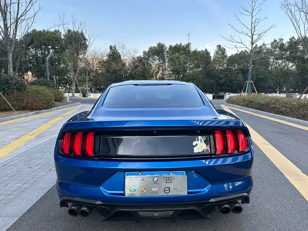 Ford Mustang 2019 — фото 6
