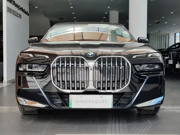 BMW i7 2023