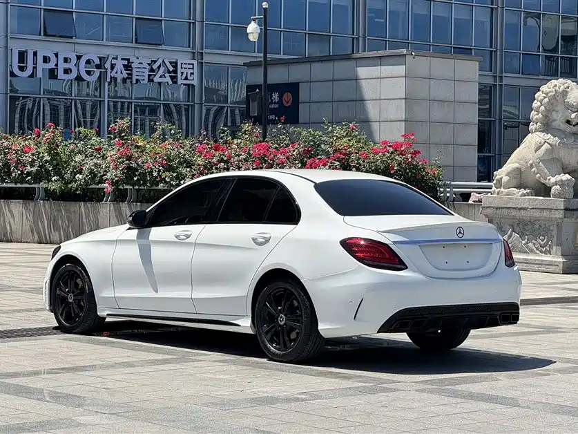 Mercedes-Benz C-Class 2019 — фото 3