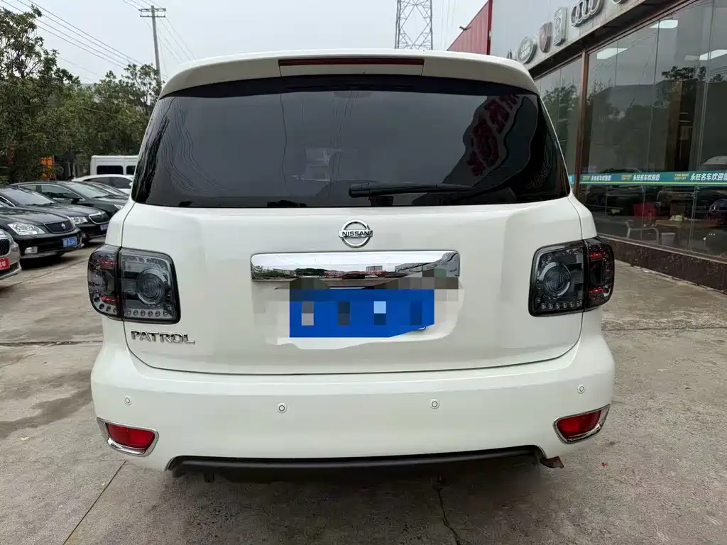 Nissan Patrol 2020 — фото 12