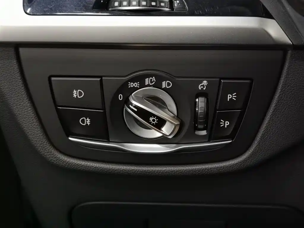 BMW X3 2018 — фото 21