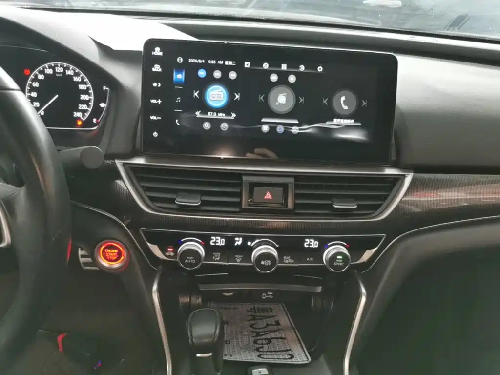 Honda Accord 2022 — фото 13