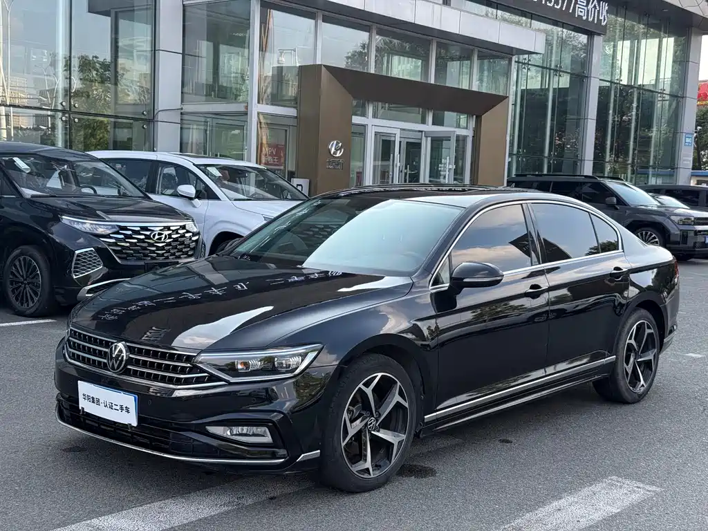 Volkswagen Magotan 2024