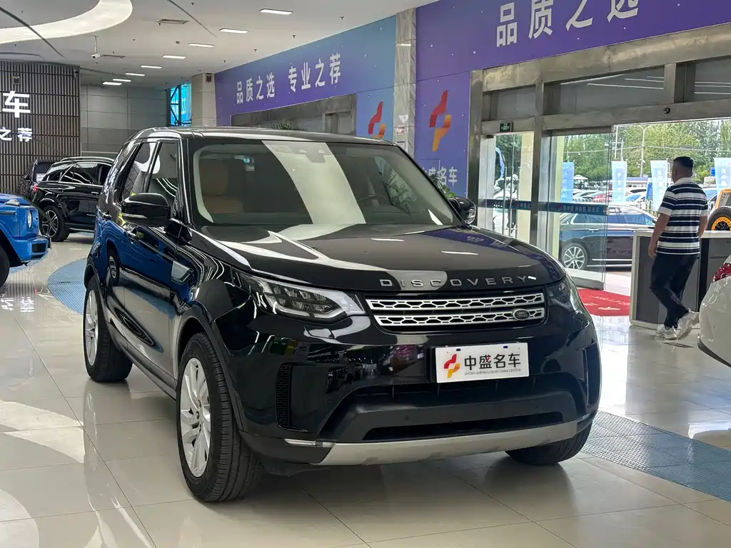 Land Rover Discovery 2018 — фото 25