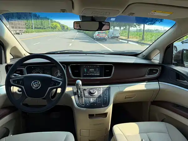 Buick GL8 2019
