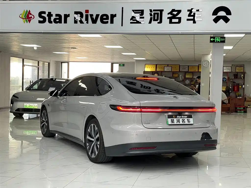 NIO ET7 2024