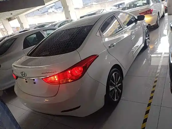 Hyundai Elantra Langdong 2016