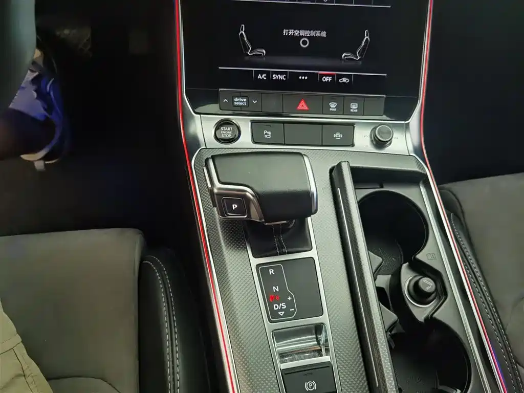 Audi A6L 2021 — фото 17