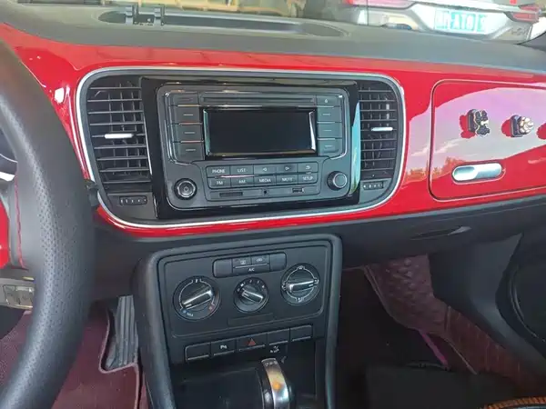 Volkswagen Beetle 2014