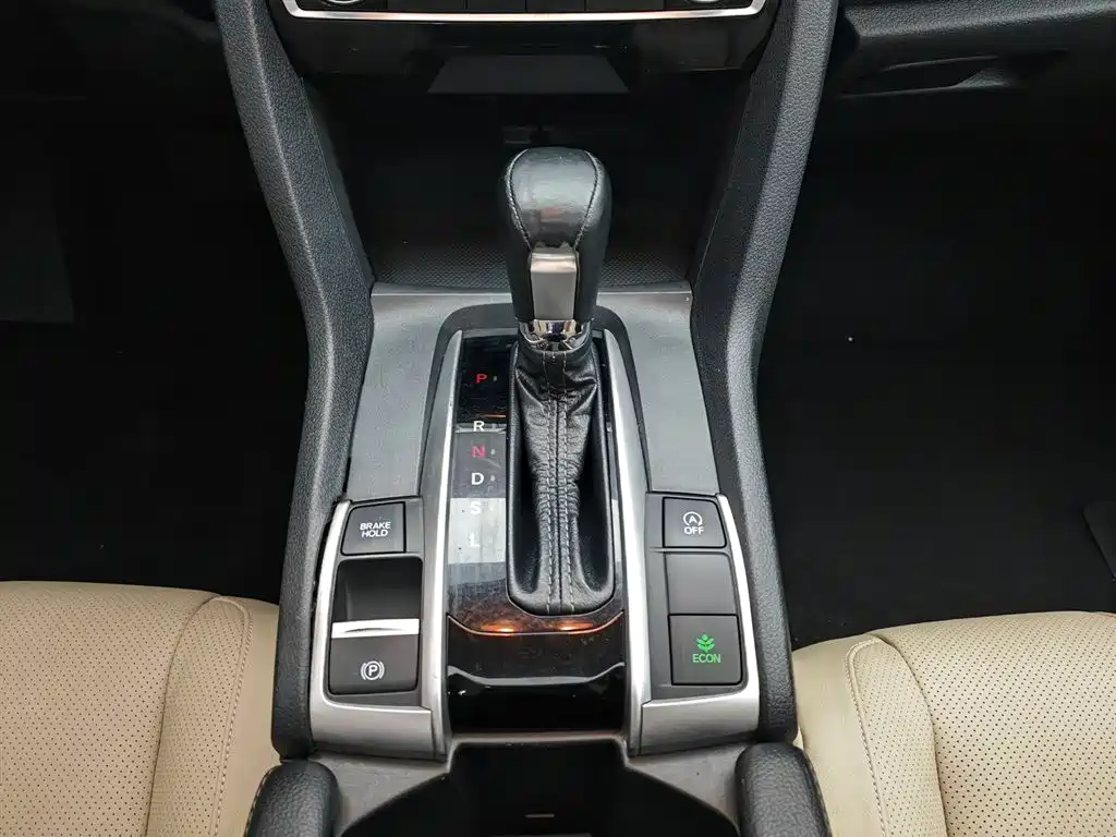 Honda Civic 2016 — фото 13