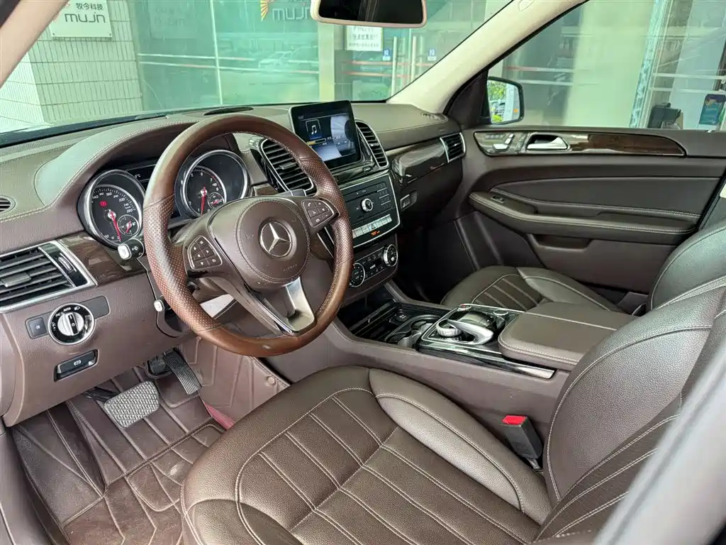 Mercedes-Benz GLS 2018 — фото 5