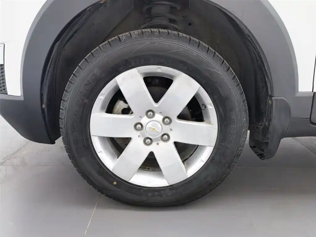 Chevrolet Captiva 2015 — фото 17