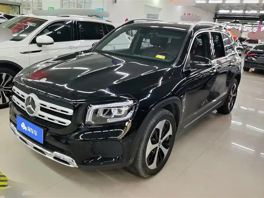 Mercedes-Benz GLB 2023 — фото 1