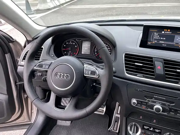 Audi Q3 2014