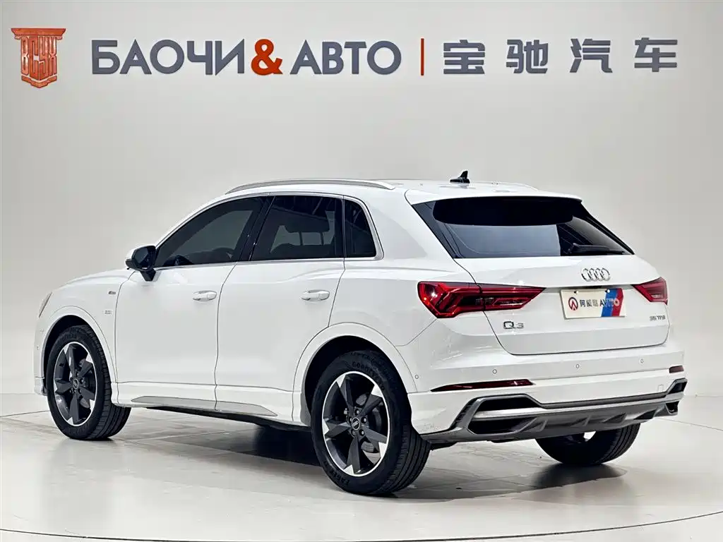 Audi Q3 2022 — фото 17