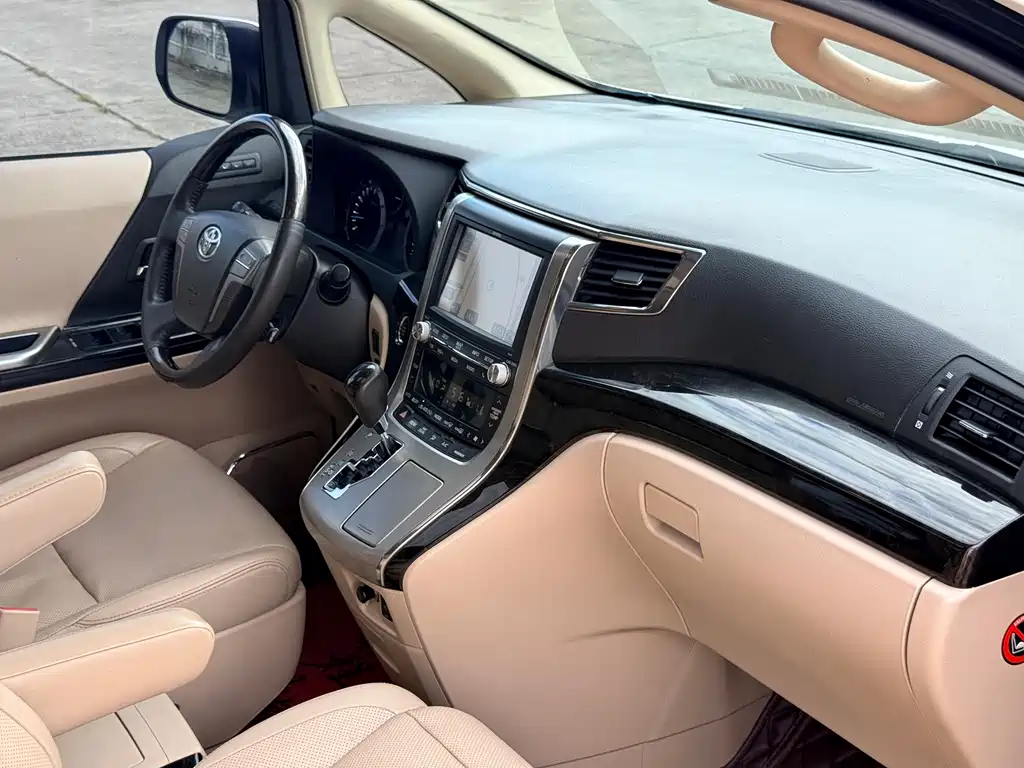 Toyota Alphard 2015 — фото 19