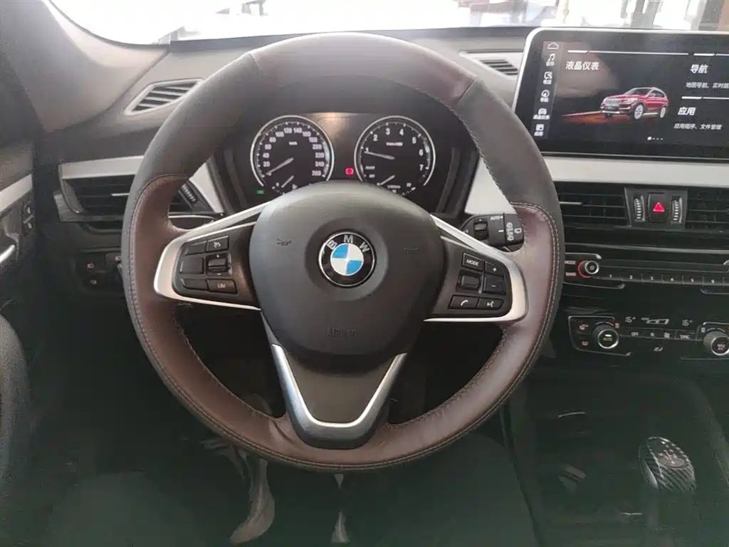 BMW X1 2018 — фото 11