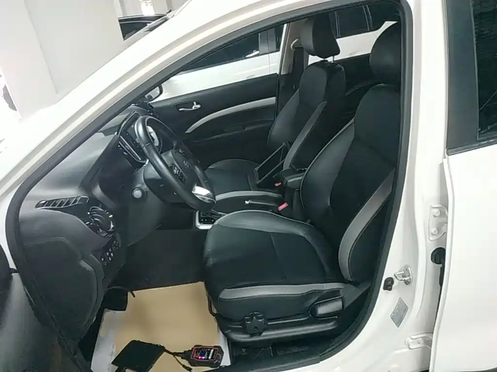 Kia KX1 2019 — фото 15