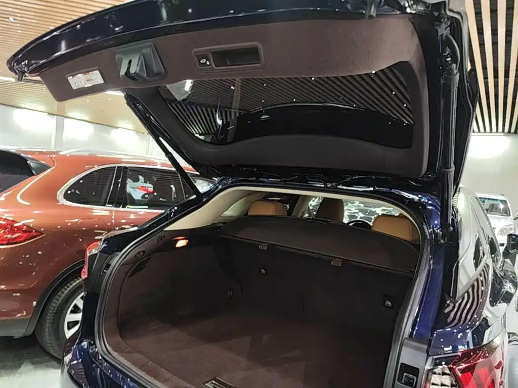 Lexus RX 2018 — фото 19