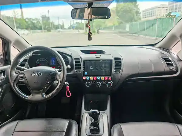 Kia K3 2015