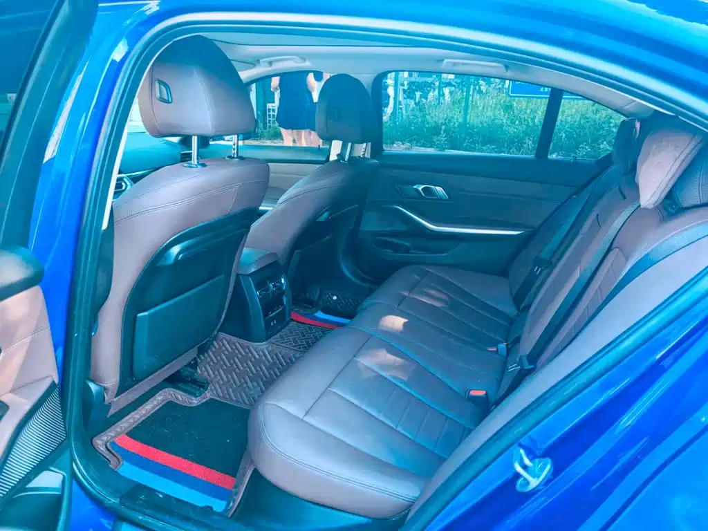 BMW 3 Series 2021 — фото 11