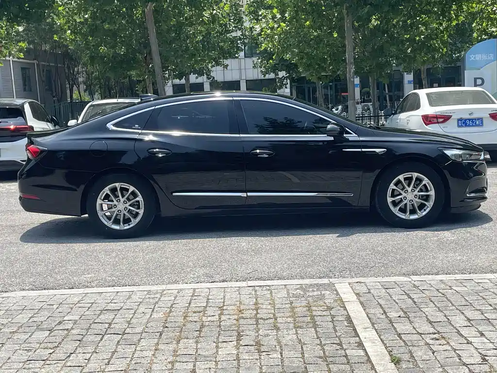 Buick LaCrosse 2022 — фото 14