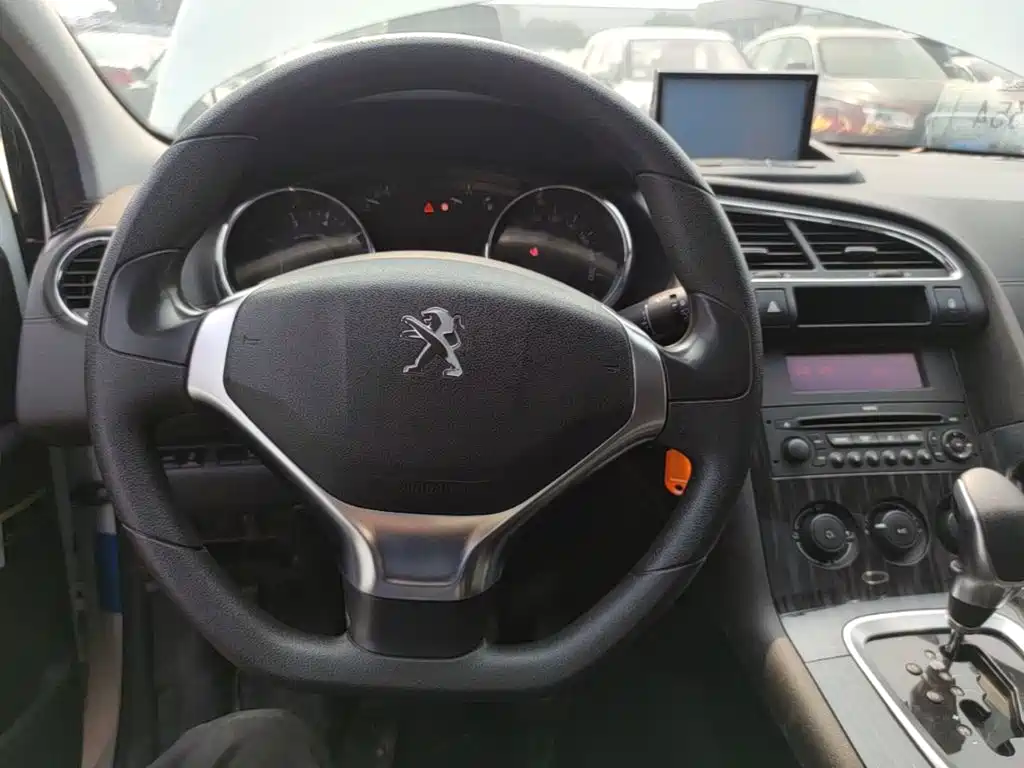 Peugeot 3008 2016 — фото 11