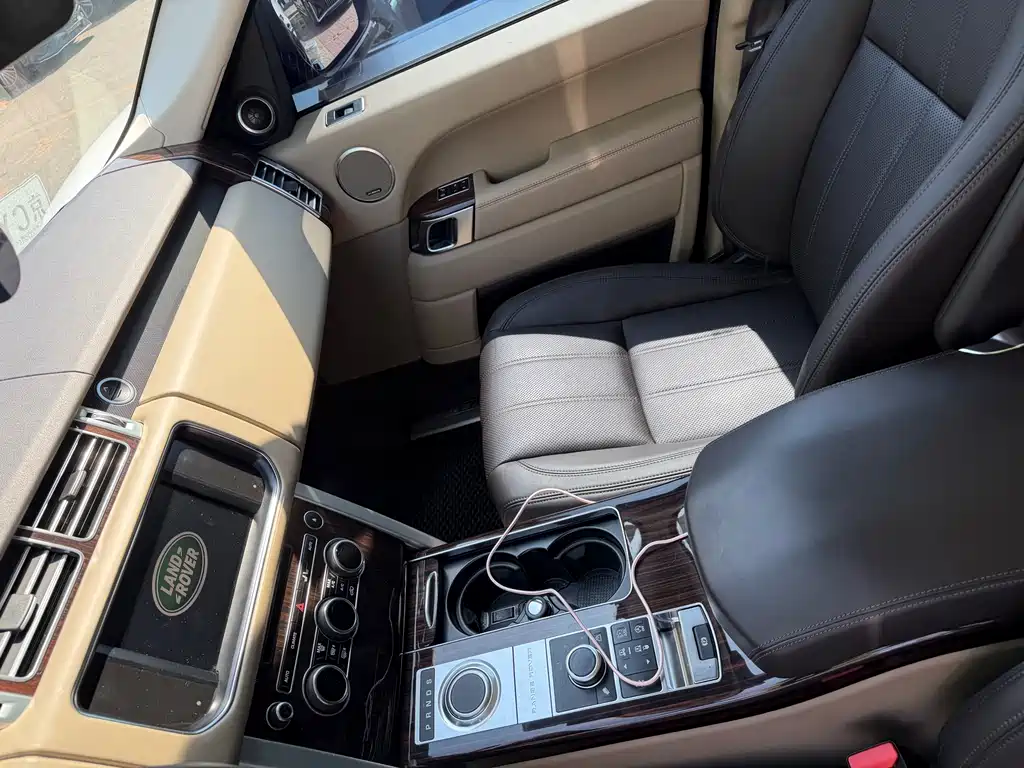 Land Rover Range Rover 2014