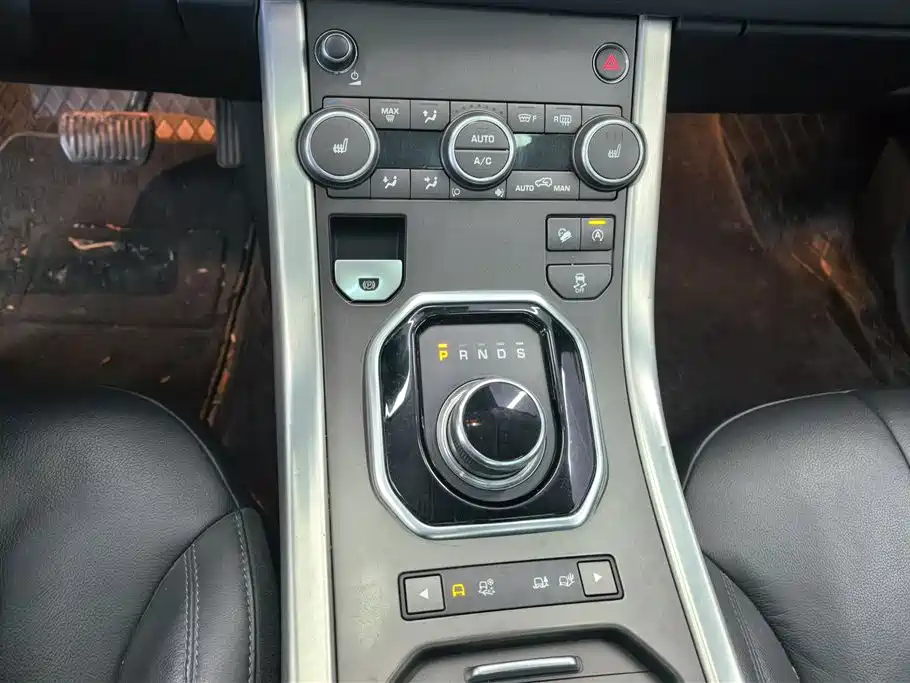 Land Rover Evoque 2017 — фото 16