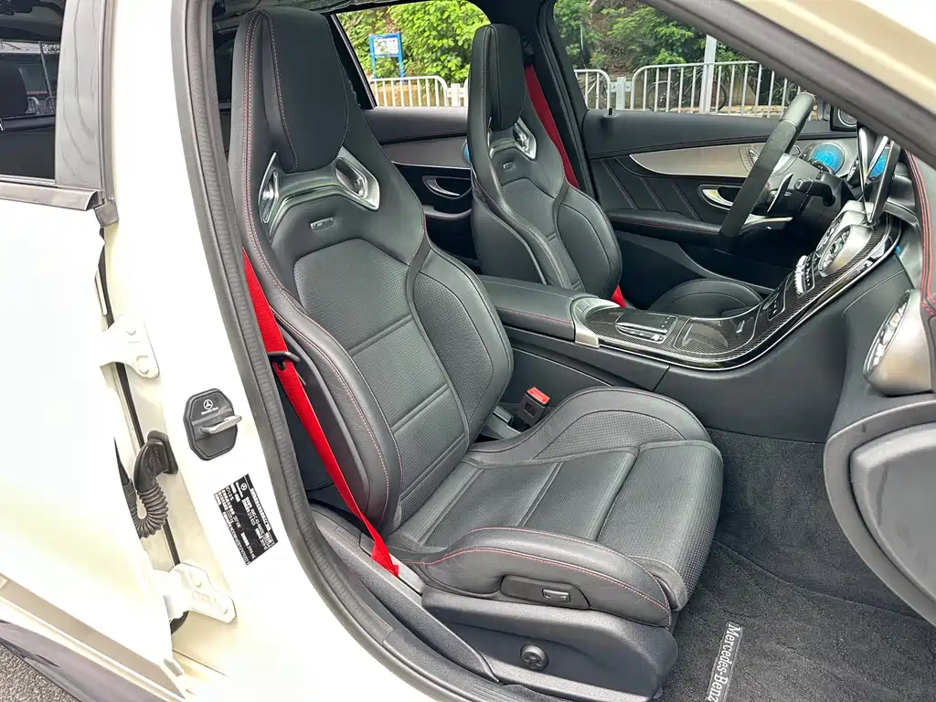 Mercedes-Benz C-Class AMG 2020 — фото 20