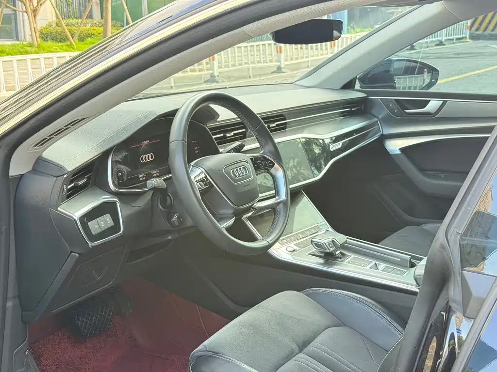 Audi A7L 2023 — фото 7