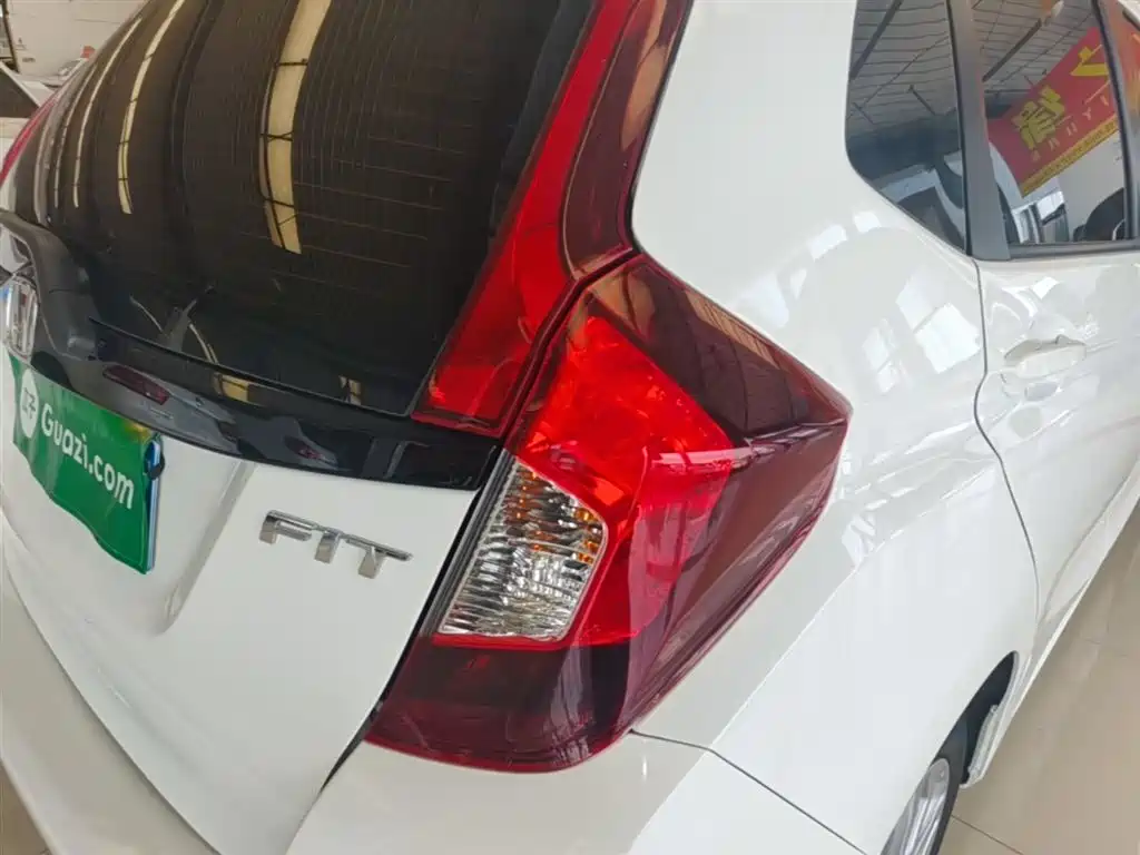 Honda Fit 2019 — фото 8