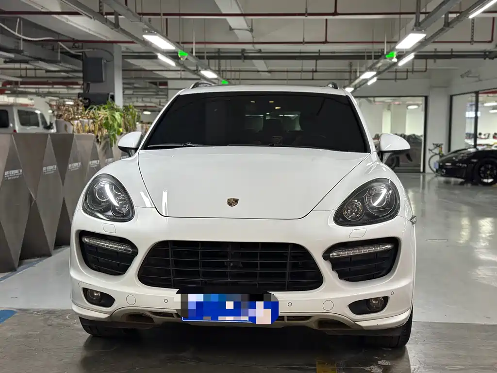 Porsche Cayenne 2013 — фото 2