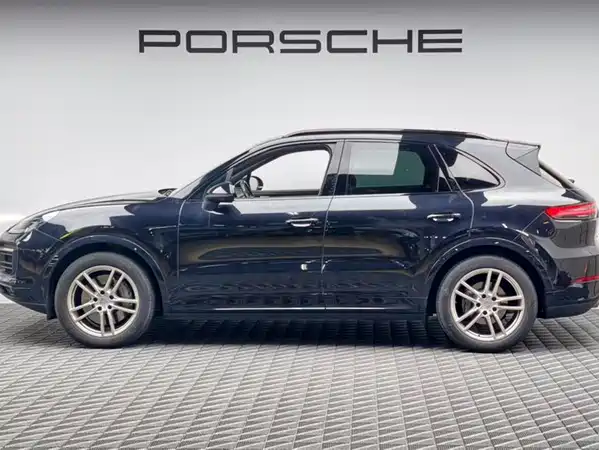 Porsche Cayenne 2022