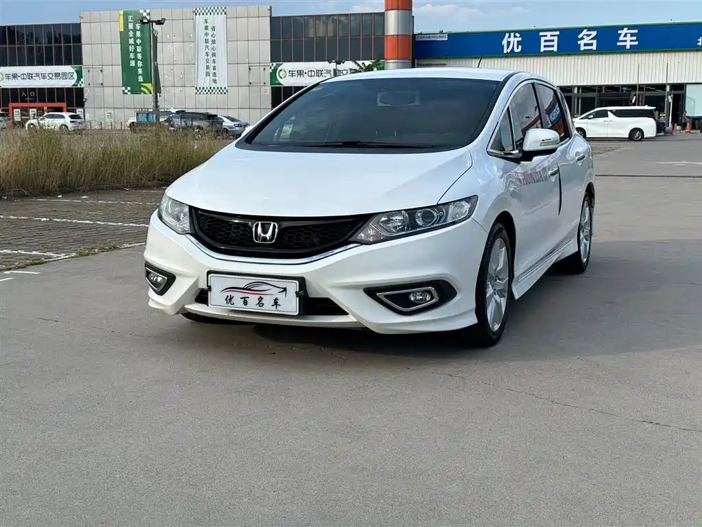 Honda Jade 2015