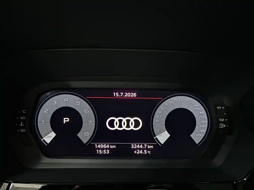Audi A3 2023 — фото 13