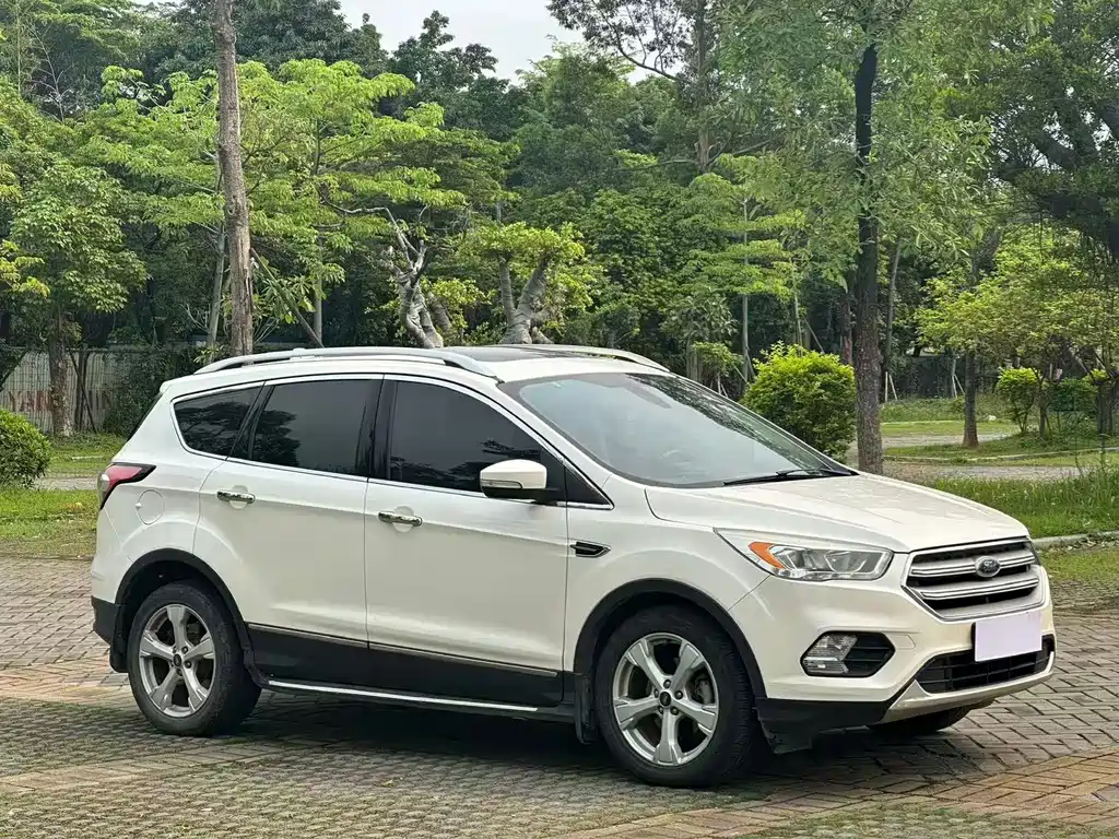 Ford Kuga 2017 — фото 3