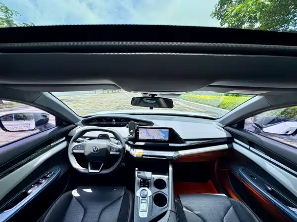 Changan UNI-V 2023
