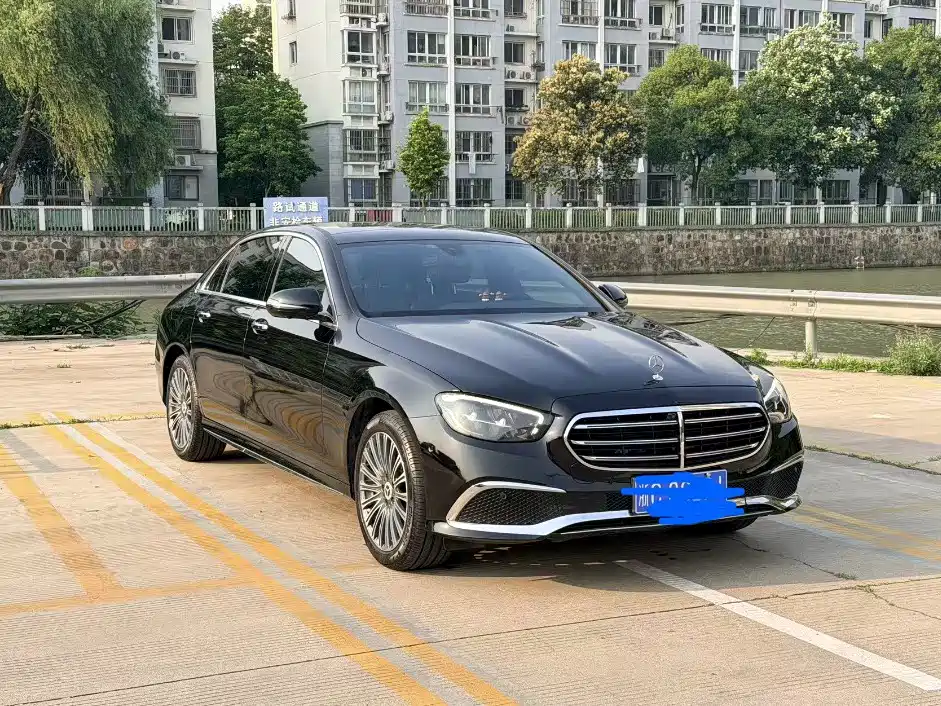 Mercedes-Benz E-Class 2020 — фото 3
