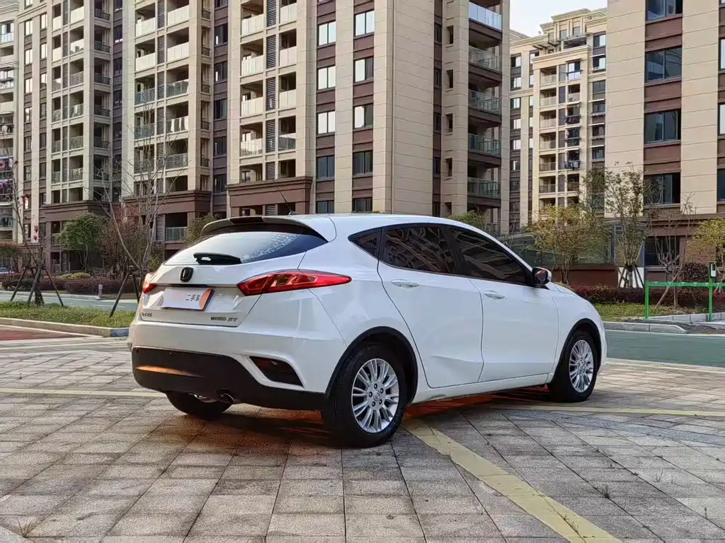 Changan Eado XT 2015 — фото 7