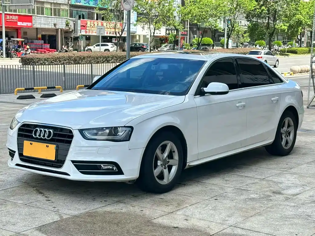 Audi A4L 2016