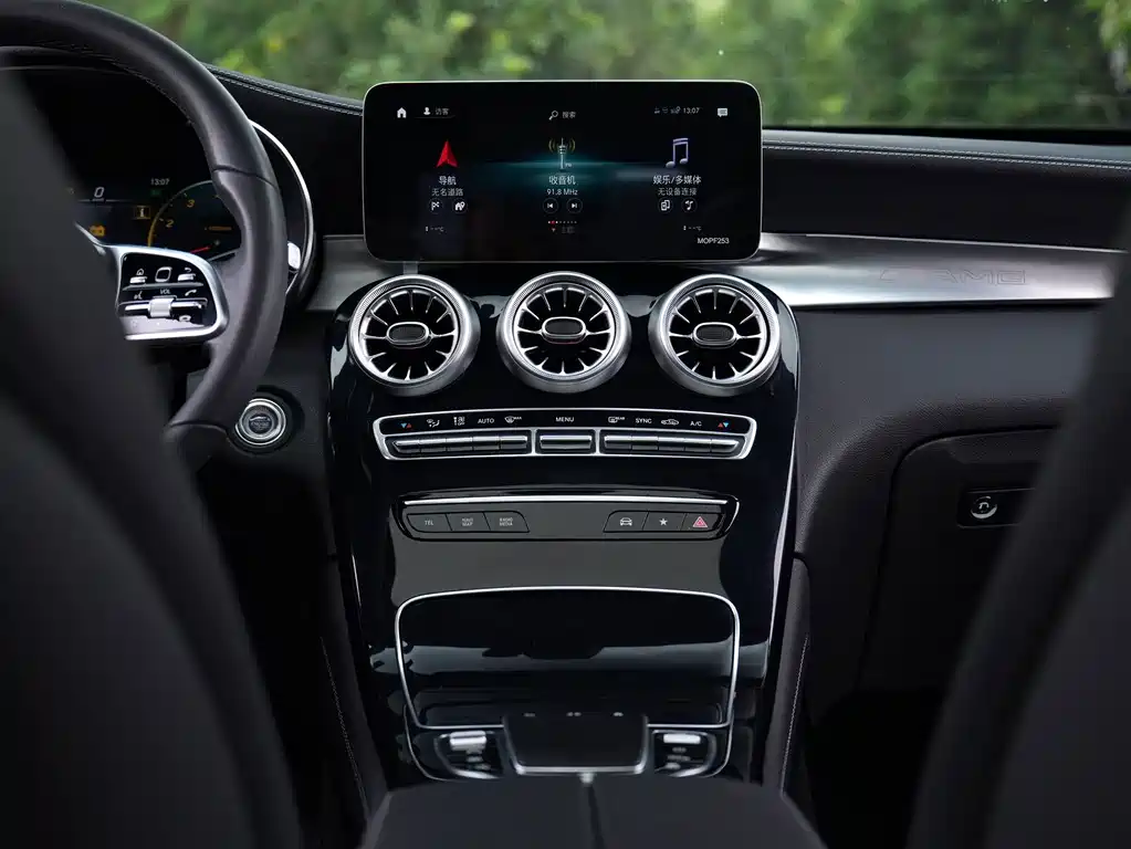 Mercedes-Benz GLC 2021