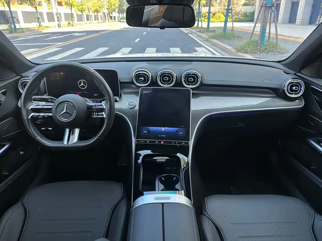 Mercedes-Benz C-Class 2023