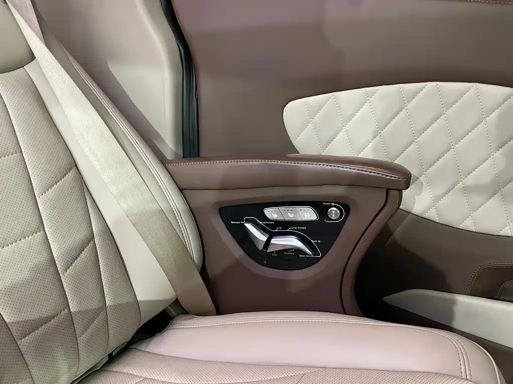 Ford Tourneo 2020 — фото 21