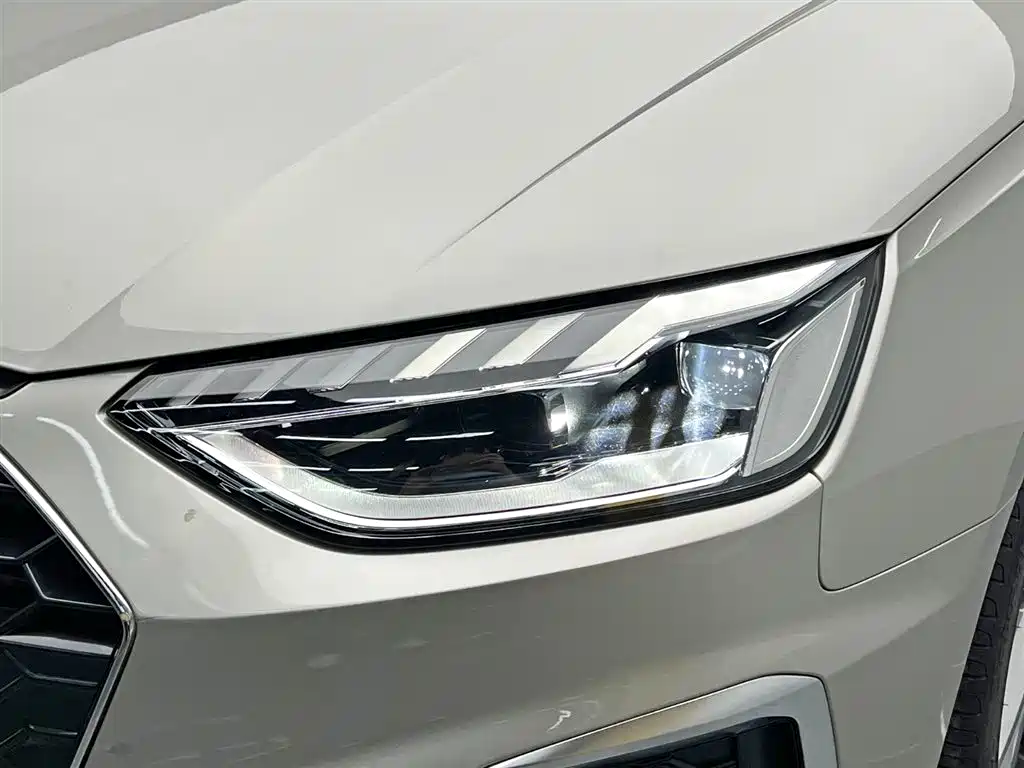 Audi A4L 2020 — фото 8